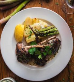 ANASSA TAVERNA MIDTOWN